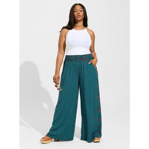 torrid Pants - Torrid Pull On Wide Leg Stretch Challis Pants Sz 10 Teal Smocked Waist High Rise